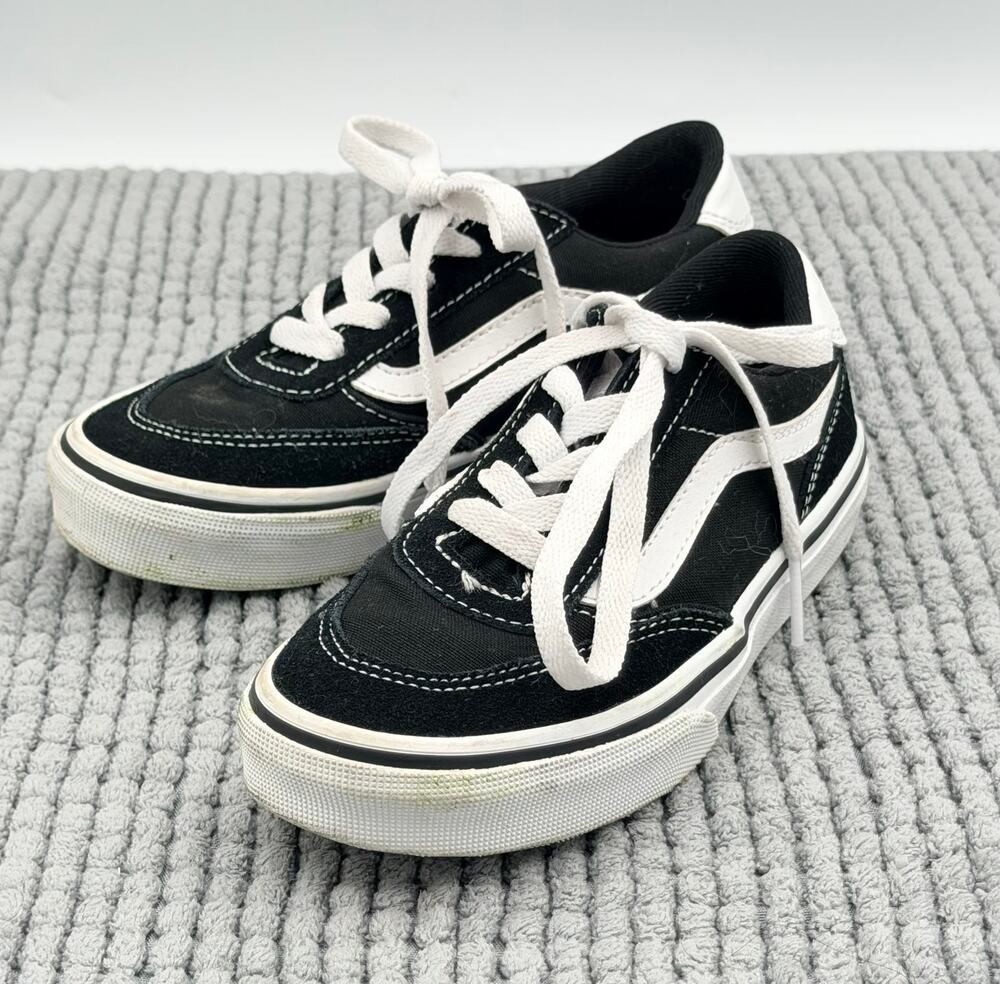 Vans Kids' Brooklyn LS Black Suede Sneakers Kids Size 12.0